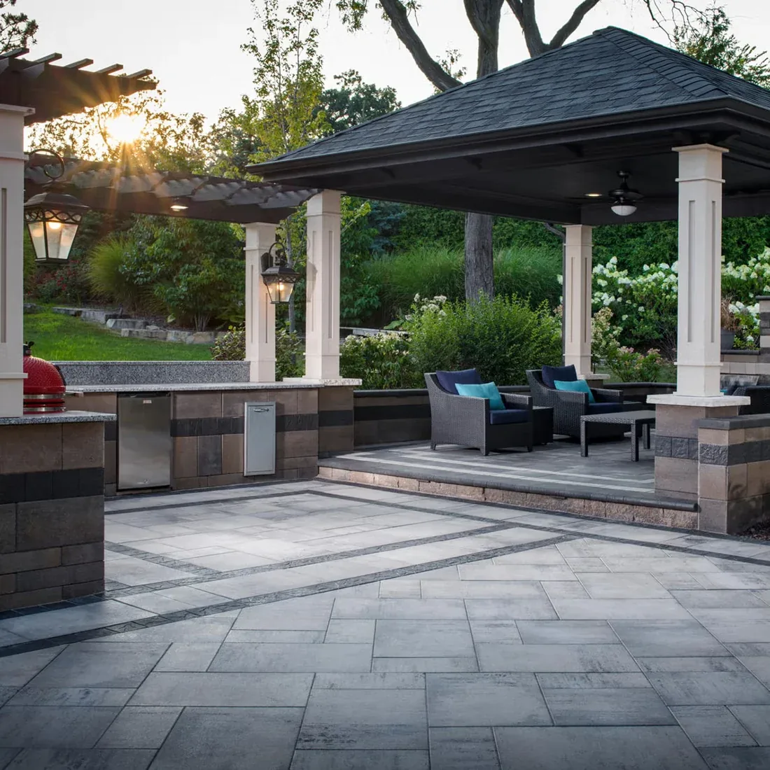 Belgard Dimensions 18 Scandia Gray paver